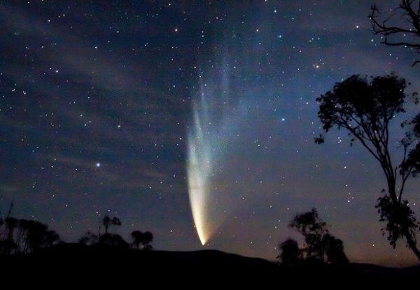 kometa-danguje