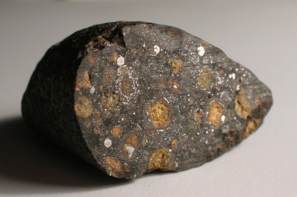 Akmeninis meteoritas su chondromis